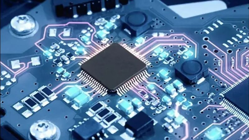 紫外负型光刻胶：分类与关键特性解析**